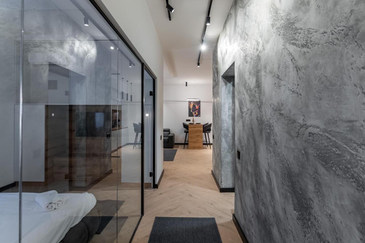 Silver Luxury Suites Belgrade Exterior photo
